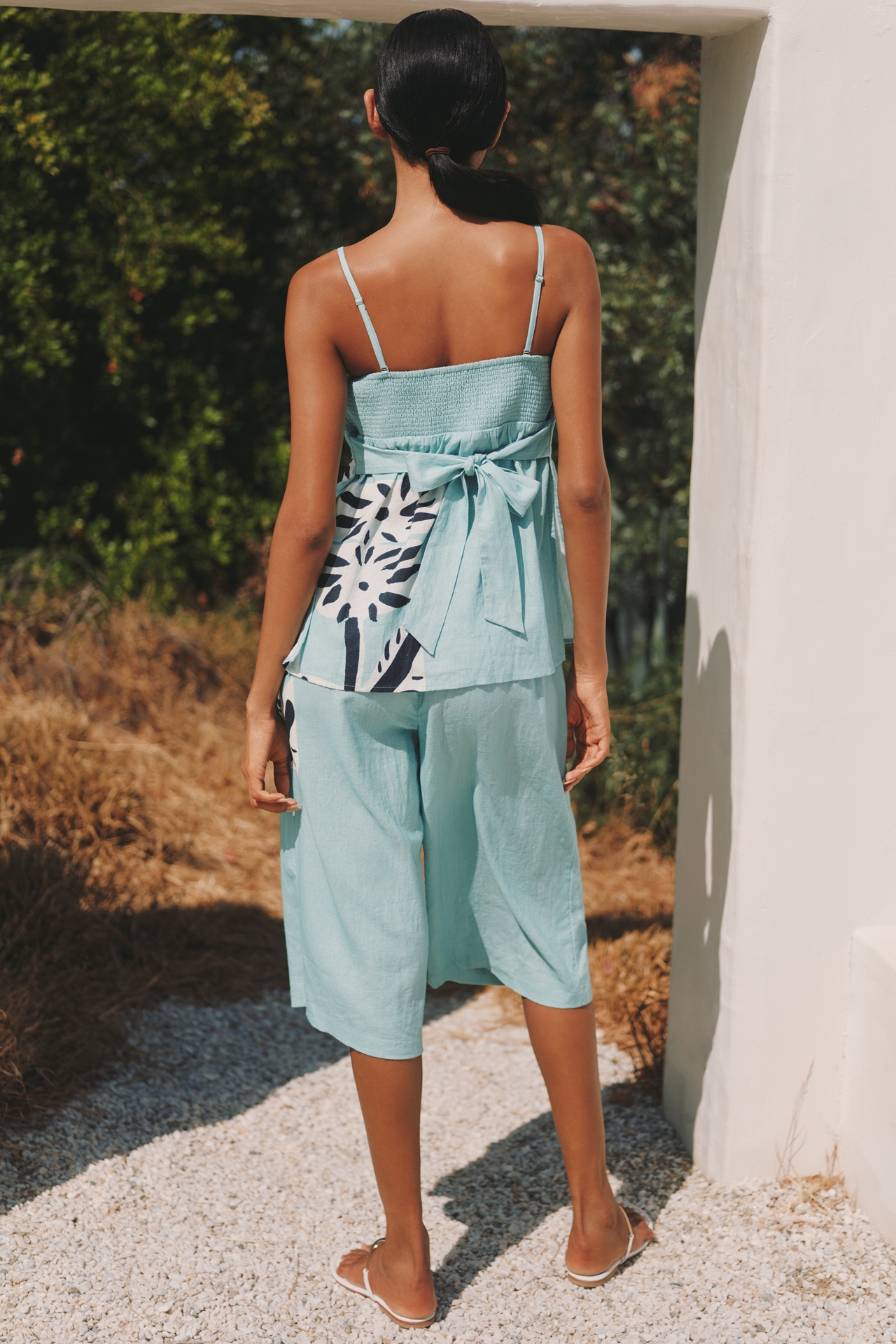 Suzanne Lustig x Celandine Linen Blend Capri Pants
