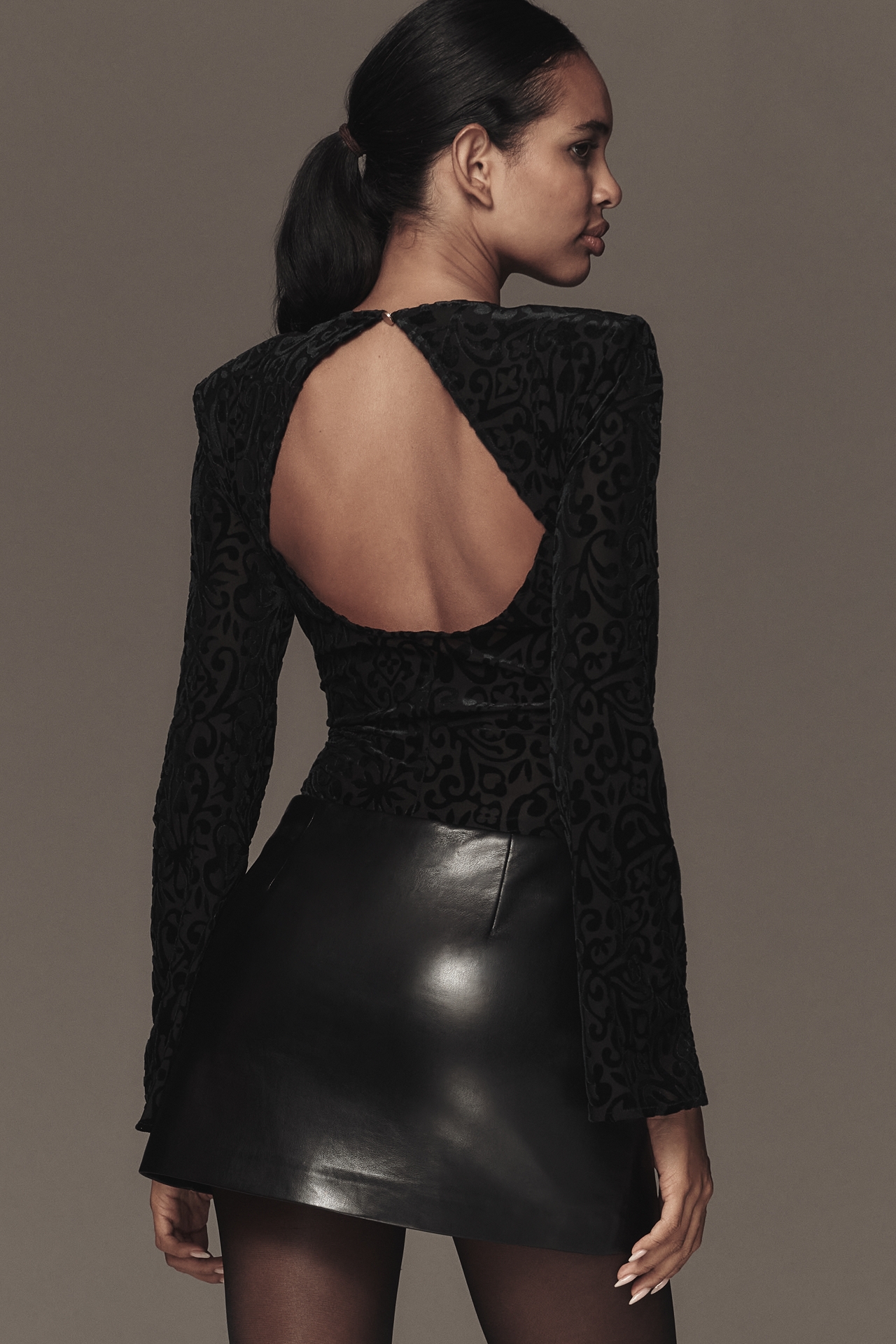 Avec Les Filles Long-Sleeve Open-Back Bodysuit