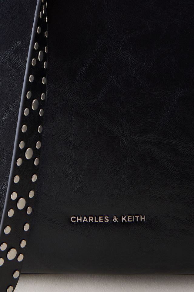 Bolso Tote Victoria con Cinturón Charles & Keith #3