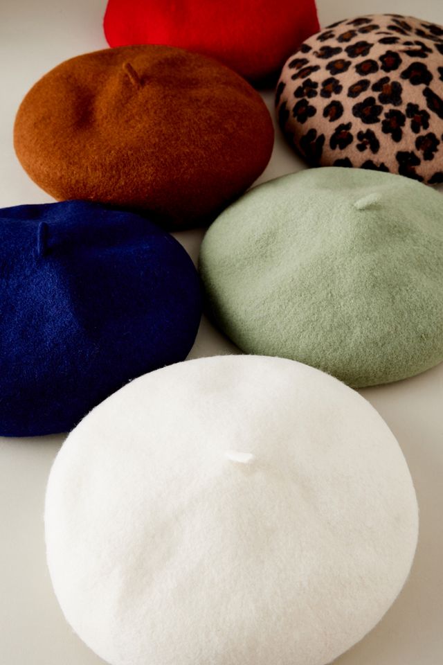 Anthropologie classic beret ANTHROPOLOGIE classic woold blend beret neutral color new  main image 3