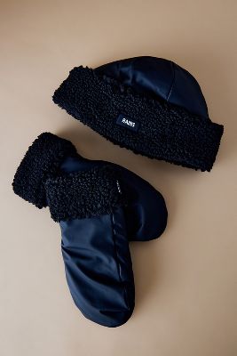 Shop Rains Puffer Fleece Mittens In Black