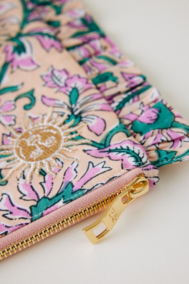 送関込【Elizabeth Scarlett】Rebirth Ruffle Pouch ポーチ Elizabeth Scarlett Rebirth Ruffle Pouch | Anthropologie UK