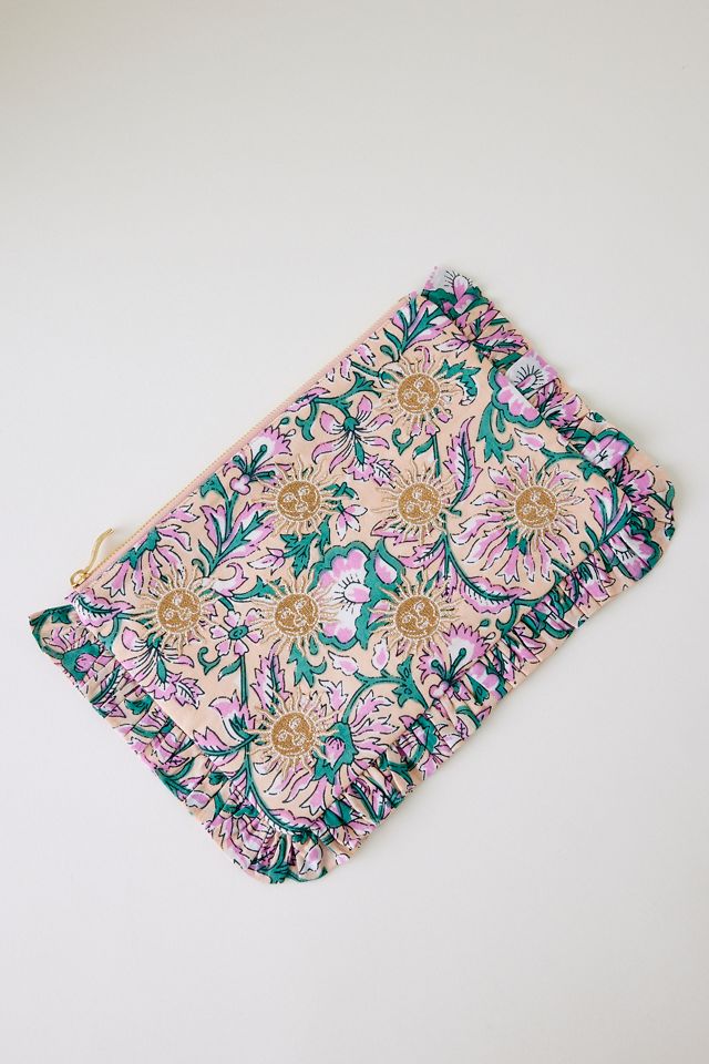 送関込【Elizabeth Scarlett】Rebirth Ruffle Pouch ポーチ Elizabeth Scarlett Rebirth Ruffle Pouch | Anthropologie UK