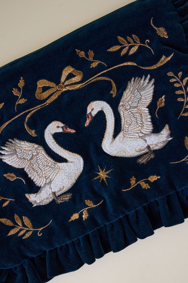 Bolsa de Terciopelo con Volantes Bordada con Cisne Elizabeth Scarlett #1