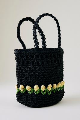 Raffia Tulip Grab Bag en chez Anthropologie - Damson Madder - Modalova