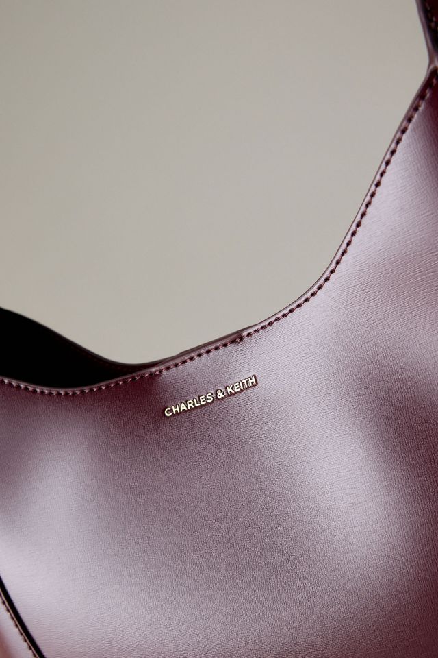 Bolso Hobo Sigrid Charles & Keith #1