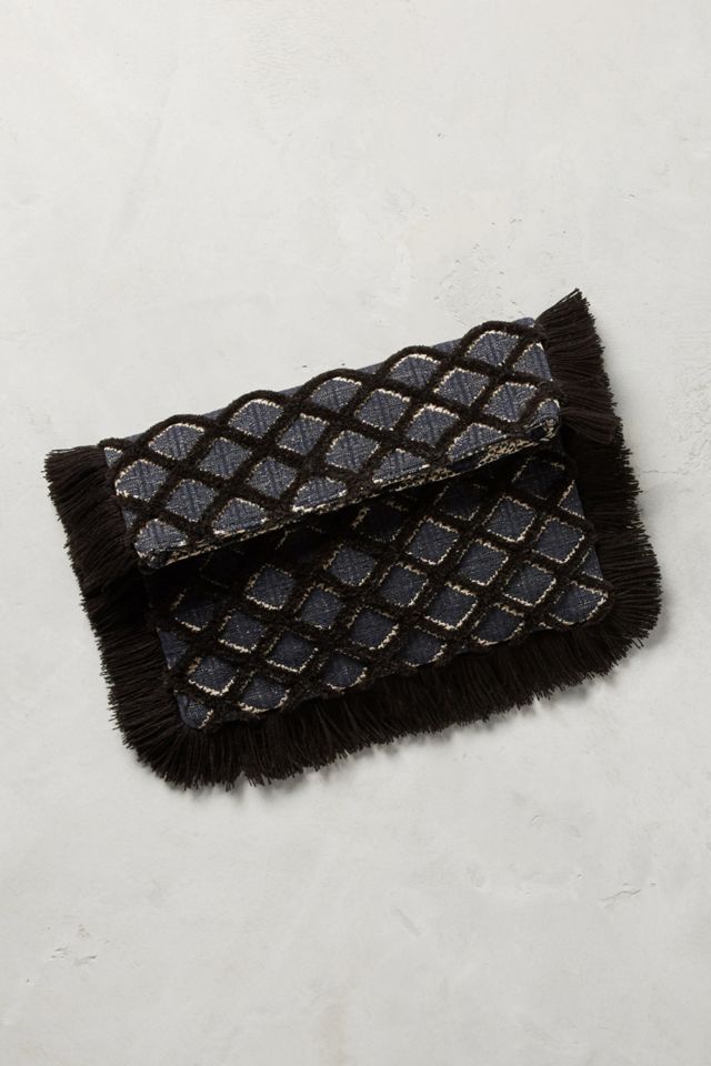 Evenfringe Clutch