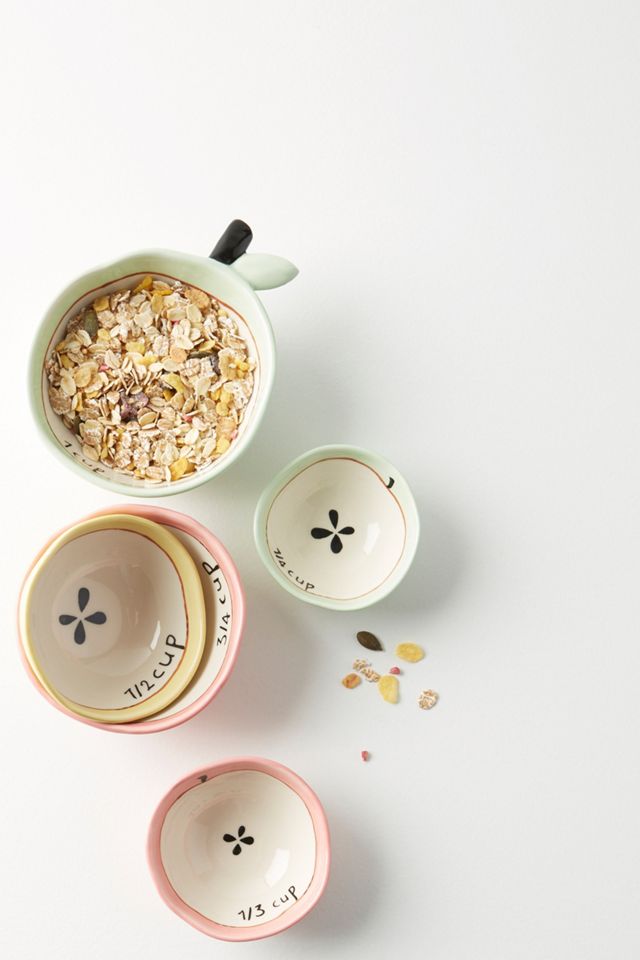 Sliced Apple Measuring Cups