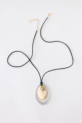 Collana a Cordoncino con Ciondolo in Metallo Misto