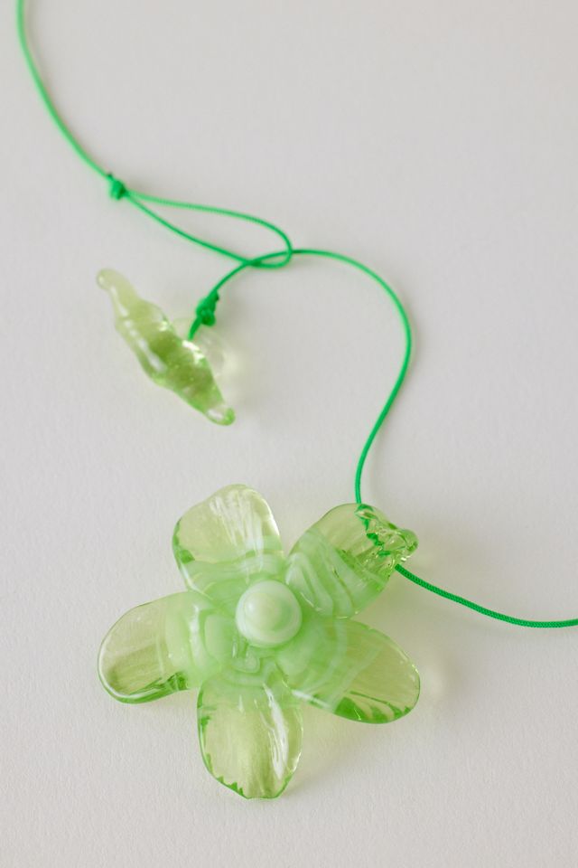 Levens Jewels Hibiscus Necklace #2