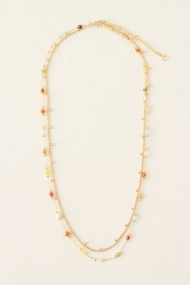 Collar en Capas con Cuentas Delicadas