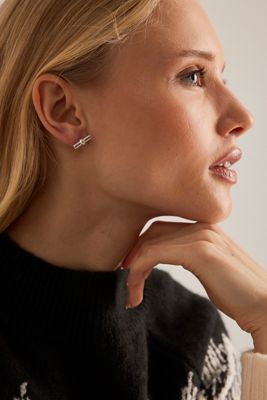 Orecchini a Lobo in Argento Sterling con Barra a T di Tilly Sveaas
