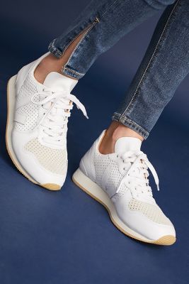 ua women's sneakers