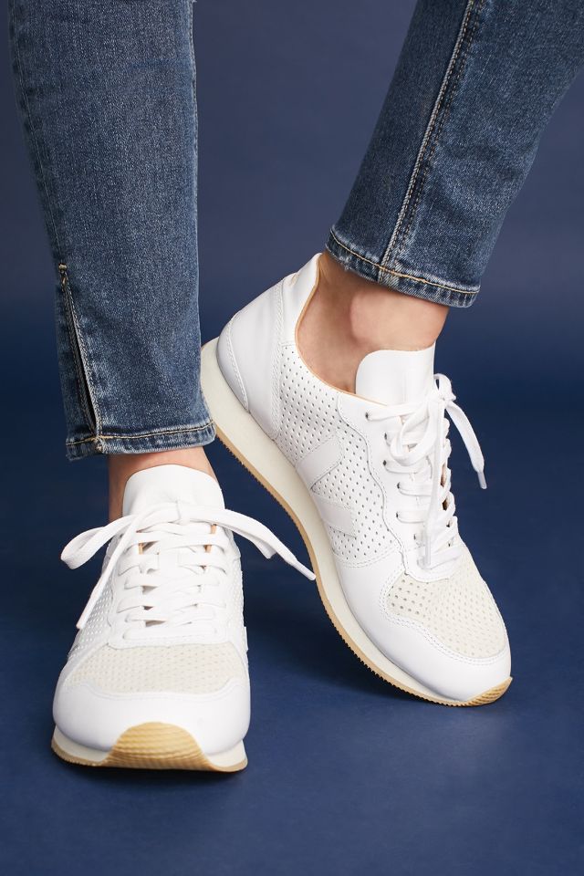 Veja on sale holiday white