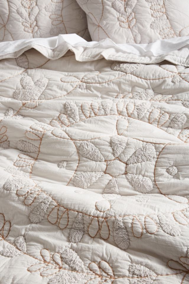 Embroidered Alia Quilt #1