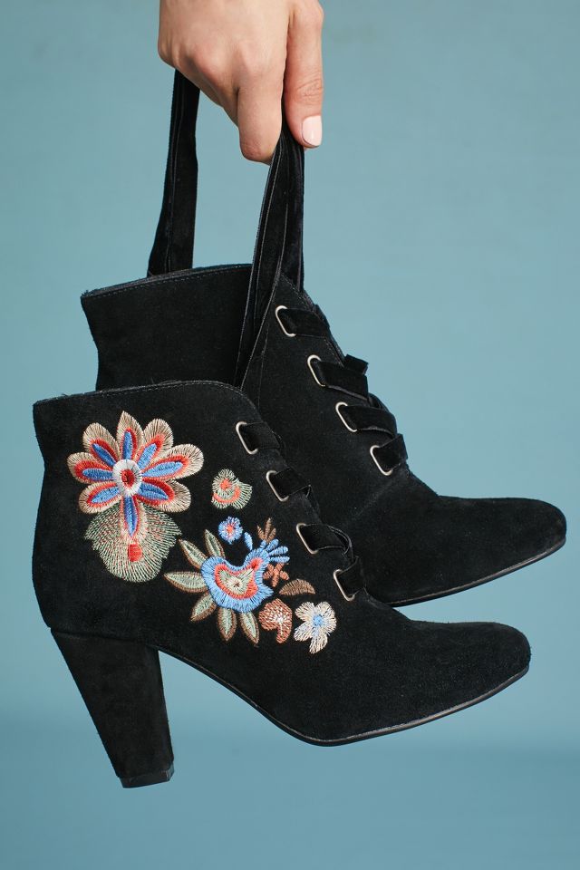Chelsea Frida Embroidered Boots |