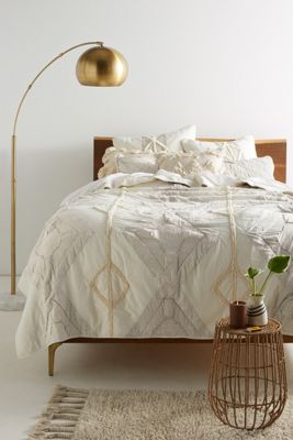 Tufted Banksia Quilt