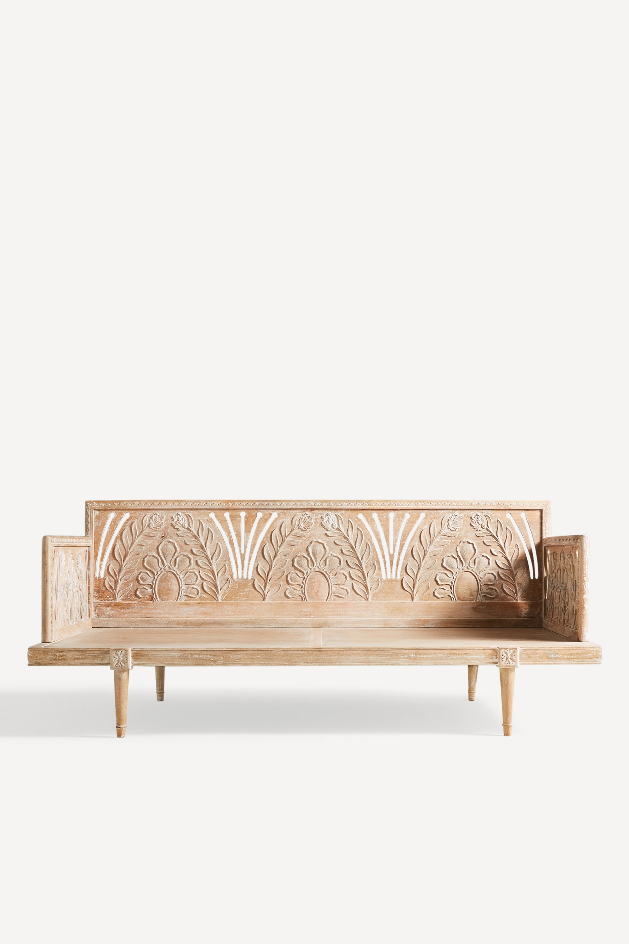 Carved Lovella Daybed