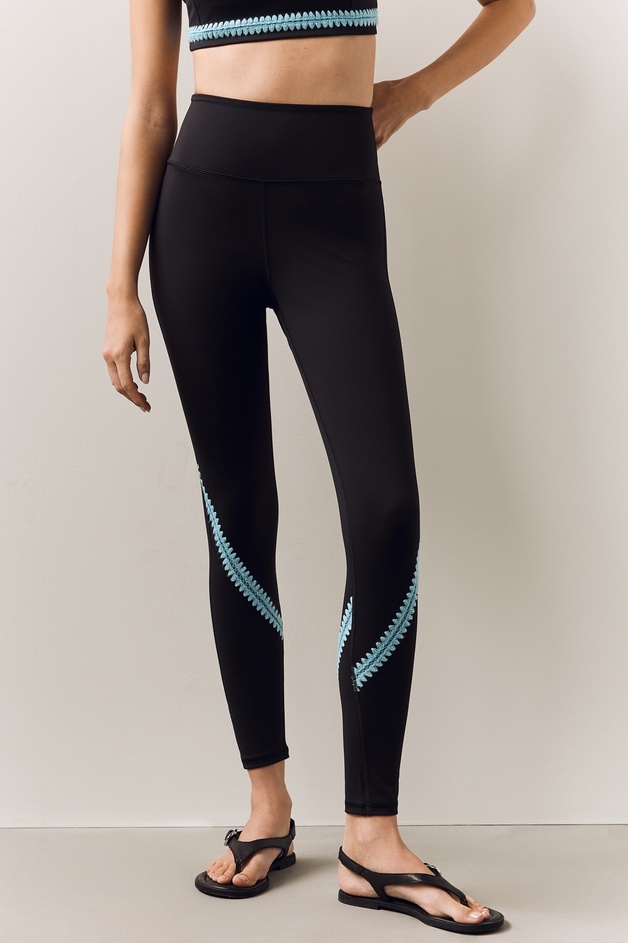 Spiritual Gangster Lotus Leggings