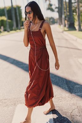 Daily Practice Bubble-Hem Midi Dress