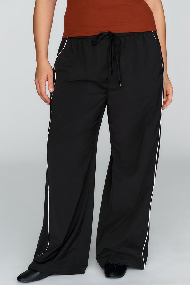 Good American The Plus Sport Pants #1