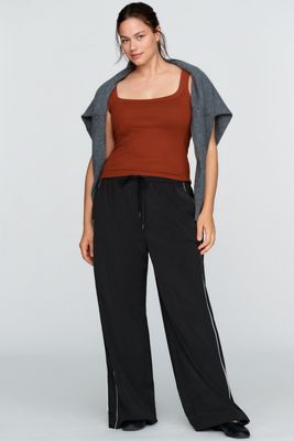 Good American The Plus Sport Pants