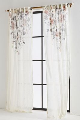 Felicity Curtain