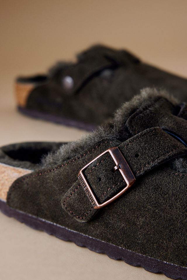 Zoccoli Birkenstock Boston in Pelle Scamosciata con Shearling #1