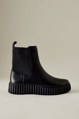 Clarks Originals Clarks Torhill Bee Boots In Black