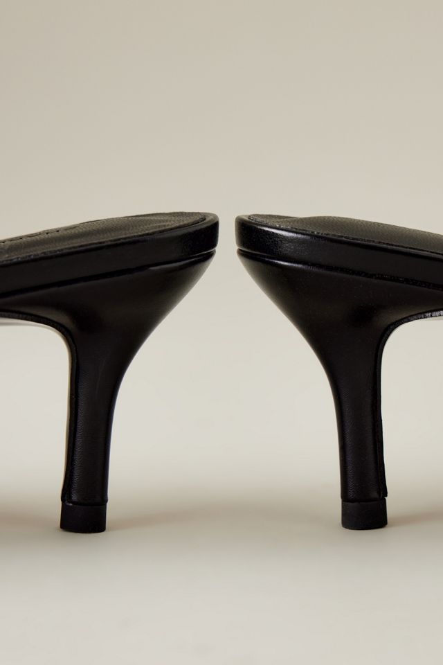 Mules con Tacco a Punta Charles & Keith #3