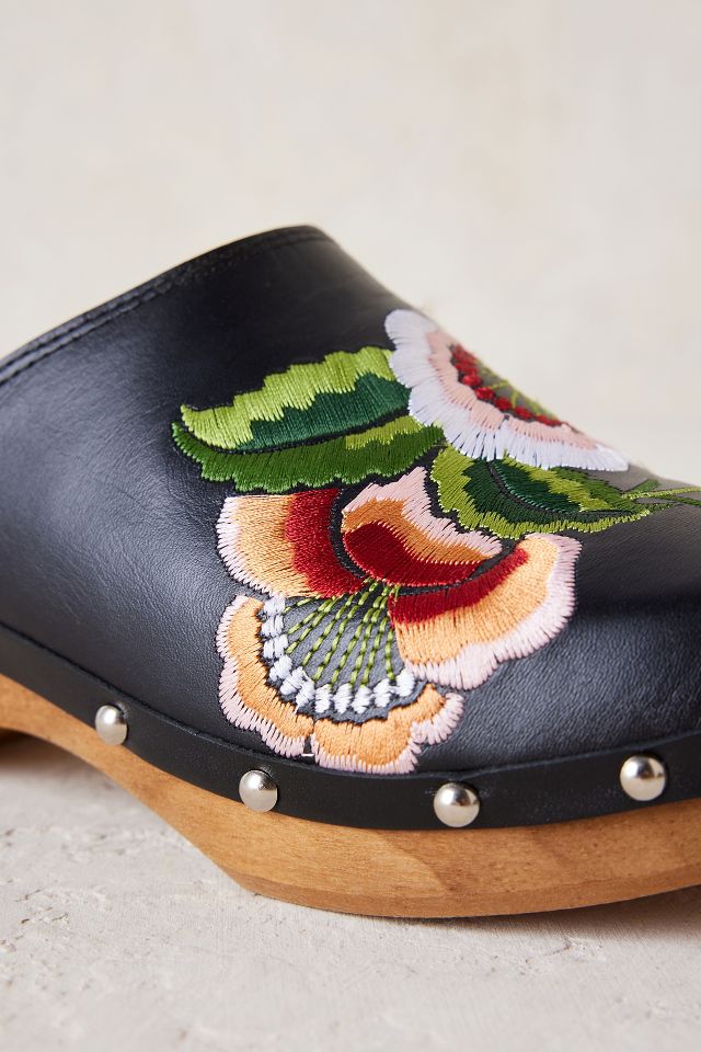 Embroidered clogs best sale