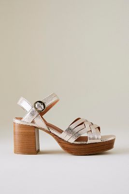Sandales à talons Carlota en Gold taille: 36 chez Anthropologie - Esska - Modalova