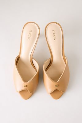Tacones Bajos con Punta Abierta Maeve
