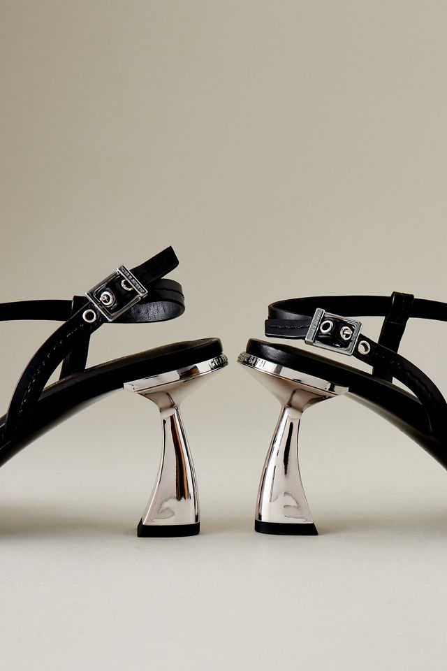 Tacchi a Punta con Fibbia Posteriore in Finta Pelle Charles & Keith #2