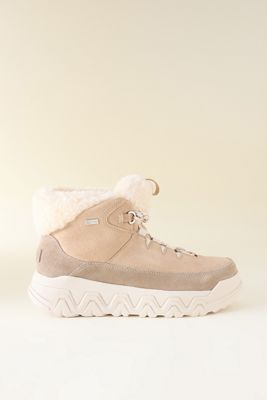 UGG Terretrail Gemütliche Schnürstiefel