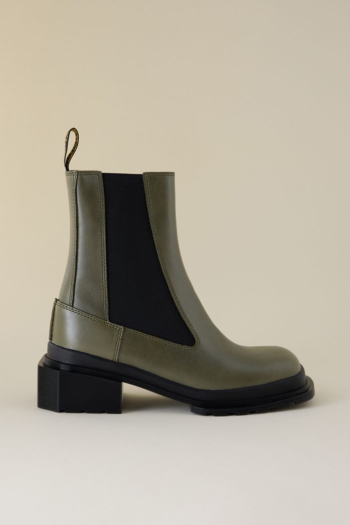 Dr. Martens Maybole Leather Chelsea Boots