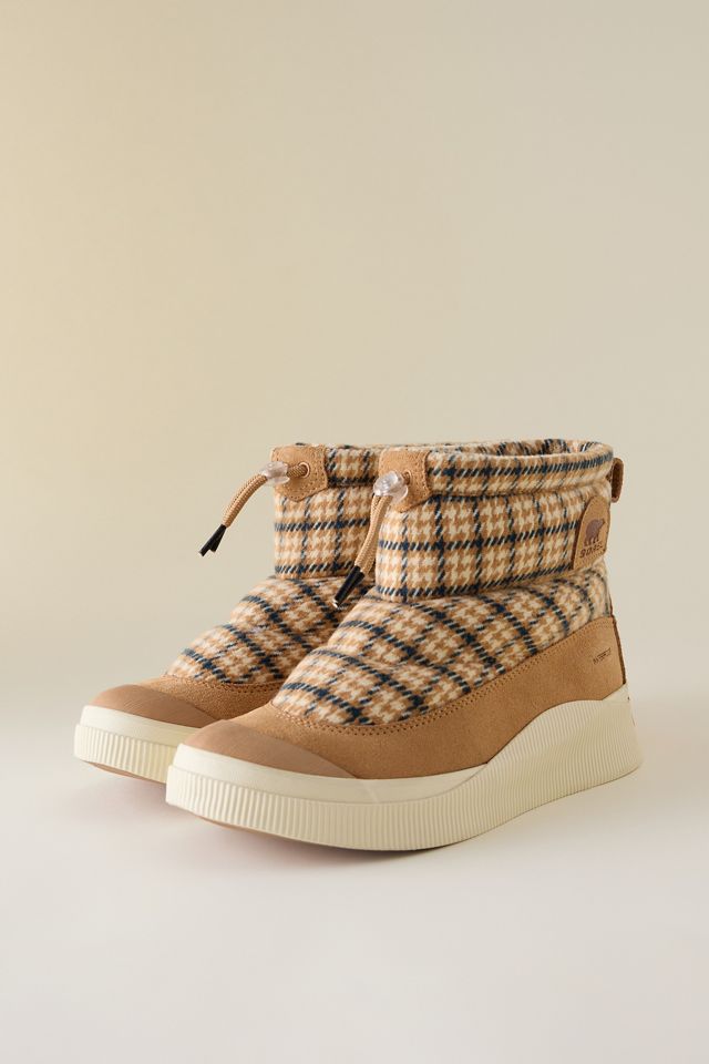 SOREL Out N About IV Puffy Insulated Waterproof Boots #1
