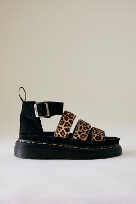 Gryphon Quad Savannah Sandals taille: D chez Anthropologie - Dr. Martens - Modalova