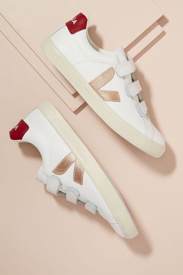 Veja on sale three lock