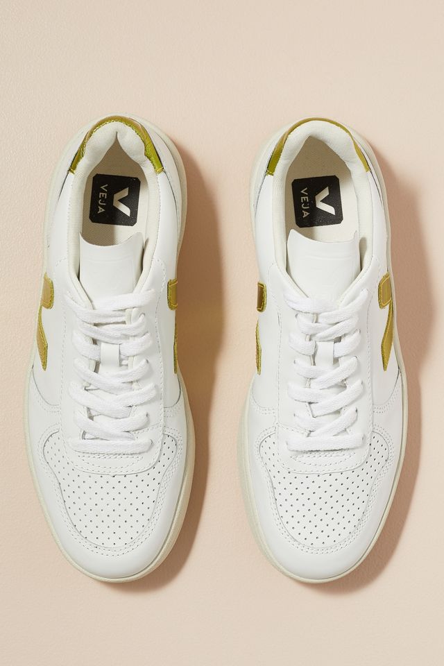 Veja V-10 Trainers #2