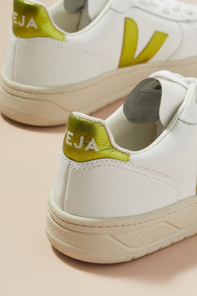 Veja V-10 Trainers #4