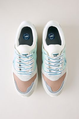 Baskets Karhu Aria 95