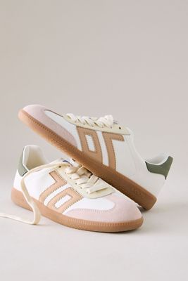 Back 70 Cloud Trainer