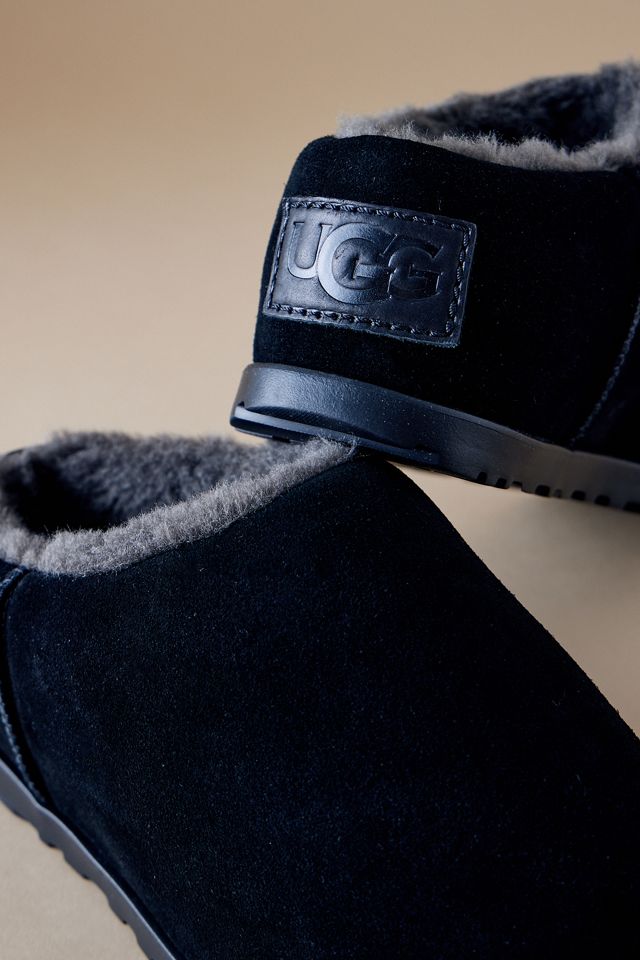 靴 UGG W PUMPED SLIDE BLACK UGG Pumped Slides Black