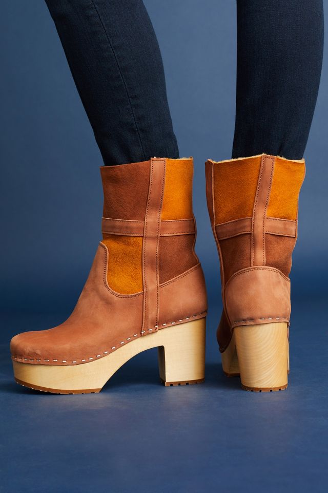 Platform store clog boots