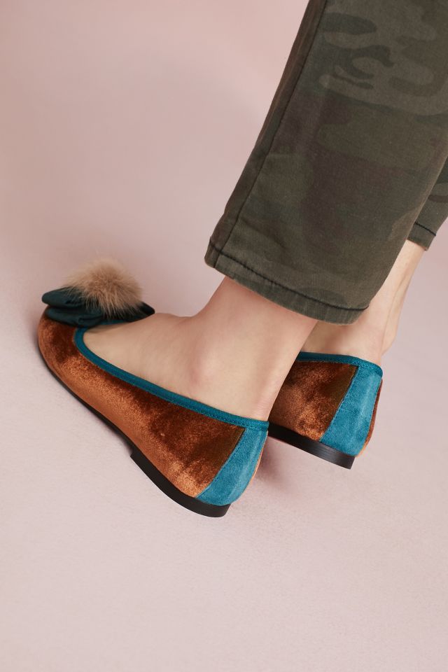 Bisue Ballerinas Golden Velvet Ballet Flats