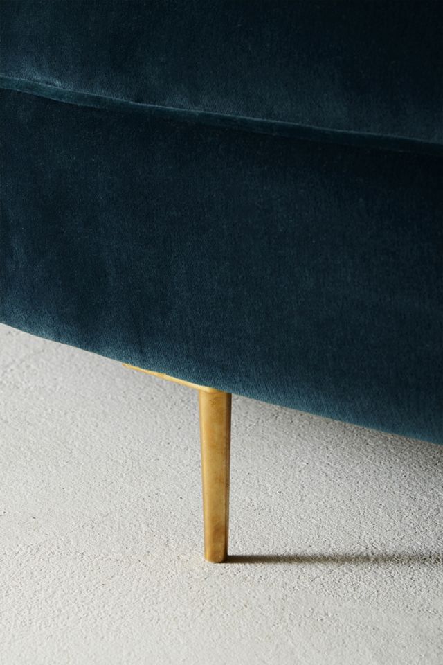 Grace Serpentine Three-Piece Sectional #4