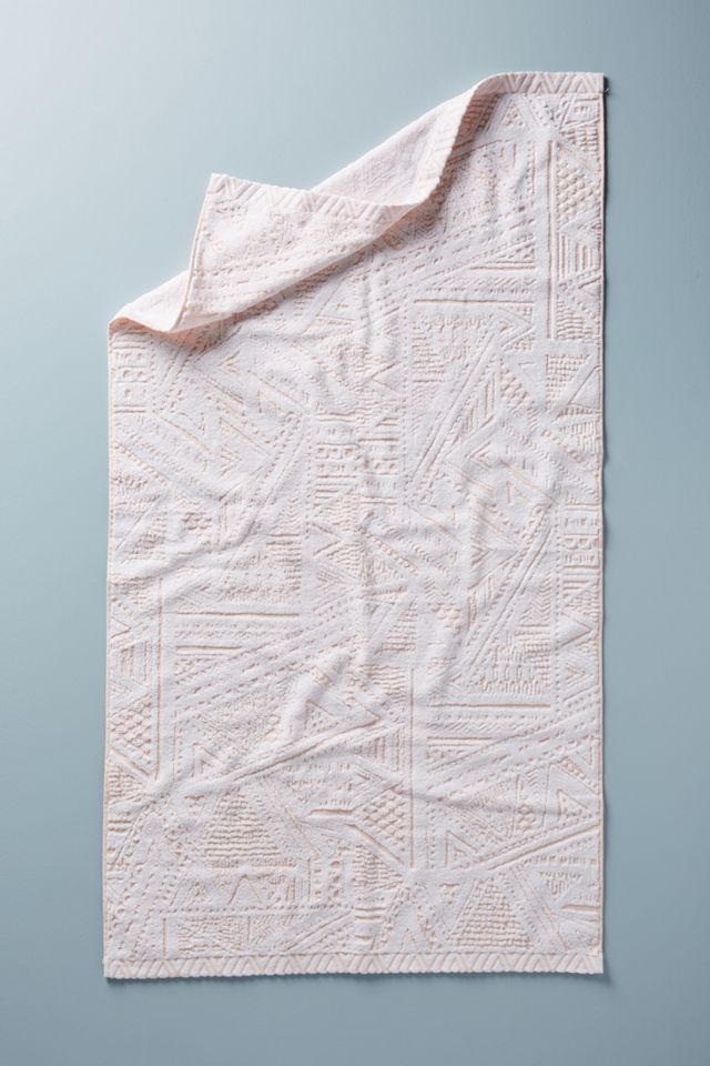 Alayna Towel Collection