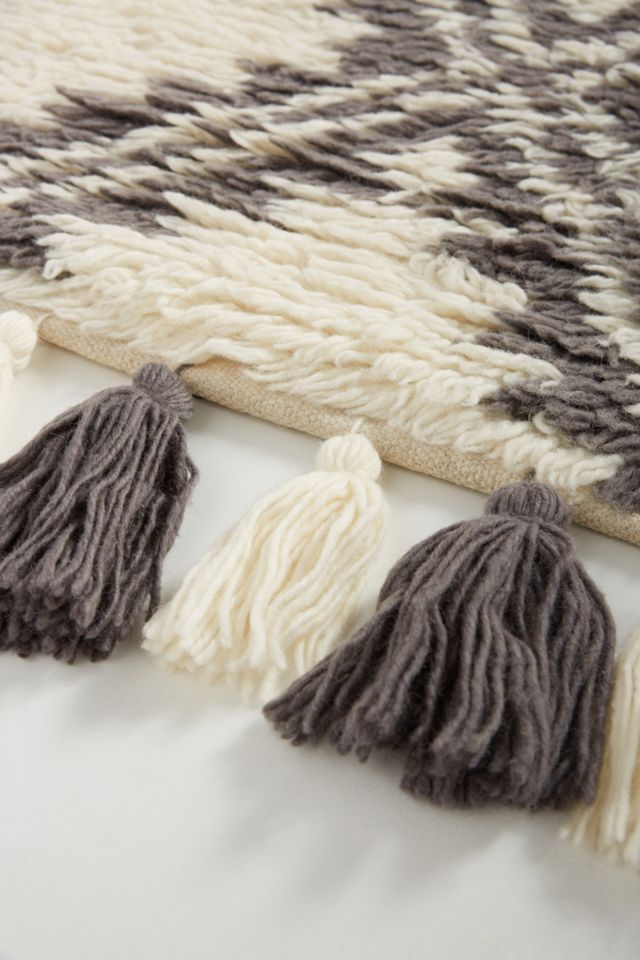 Tufted Essa Rug #2