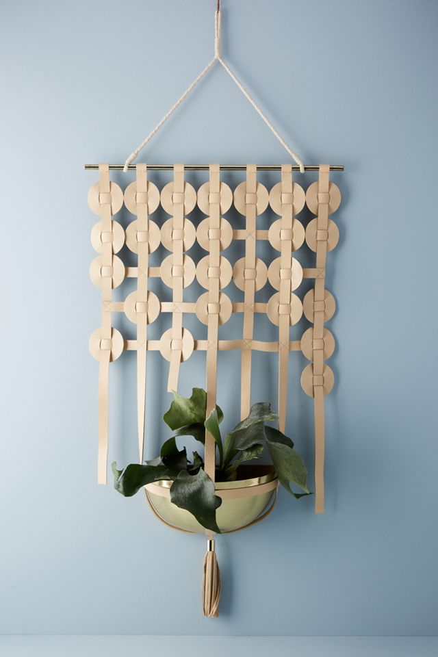 Ari Hanging Pot